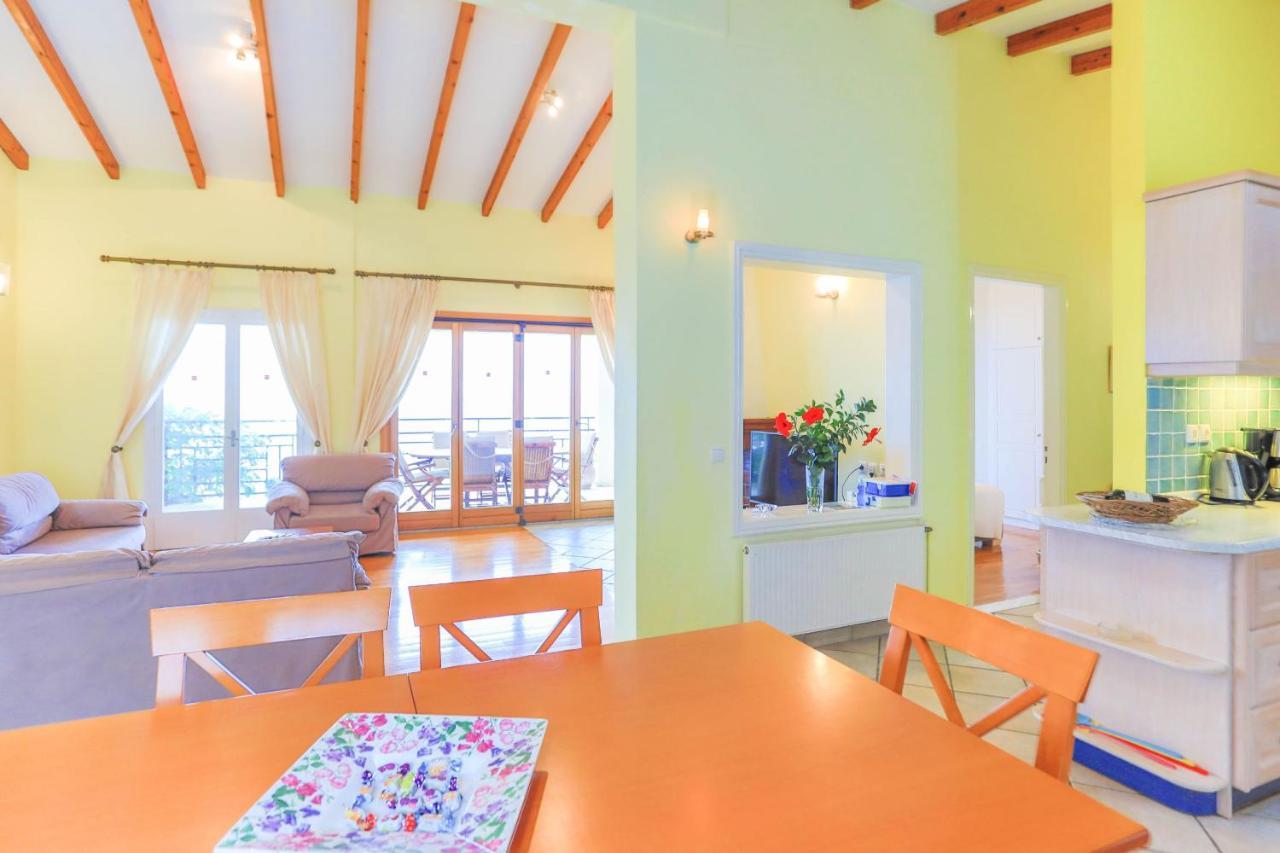 Villa Natasha Katávolos Екстериор снимка