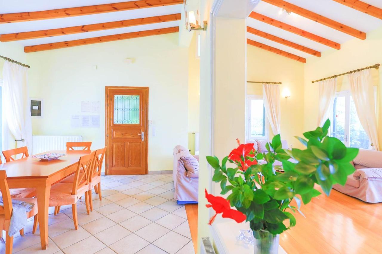 Villa Natasha Katávolos Екстериор снимка